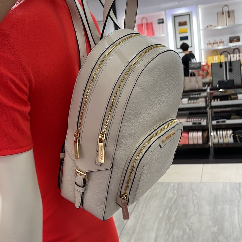 Michael Kors Jaycee Medium Pebbled Leather Backpack
Light Cream - Picture 13 of 16